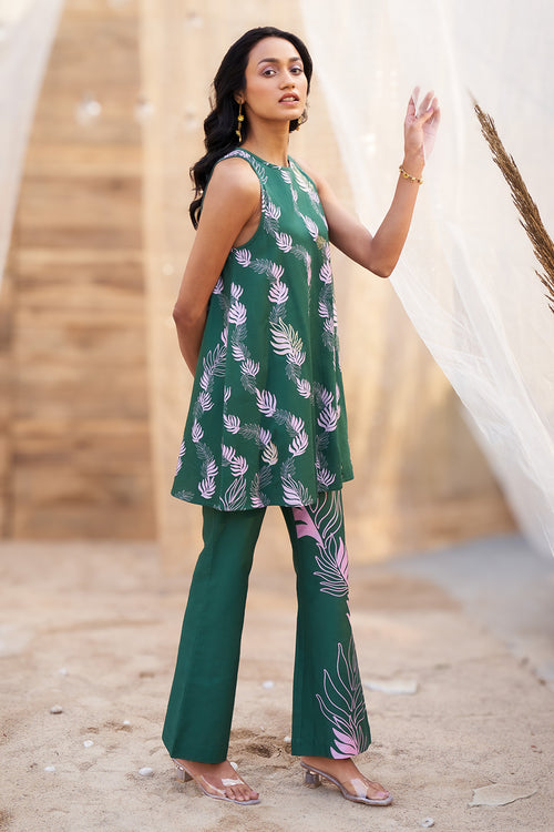Green Base Leaf Printed Kurta Set