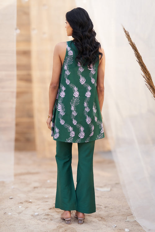 Green Base Leaf Printed Kurta Set