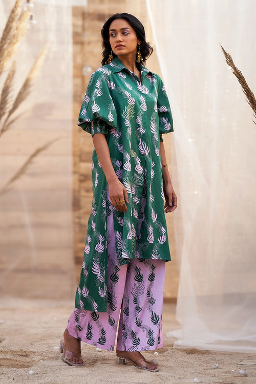 Green Charming Leaf-Print Kurta with Pink Flared Pants