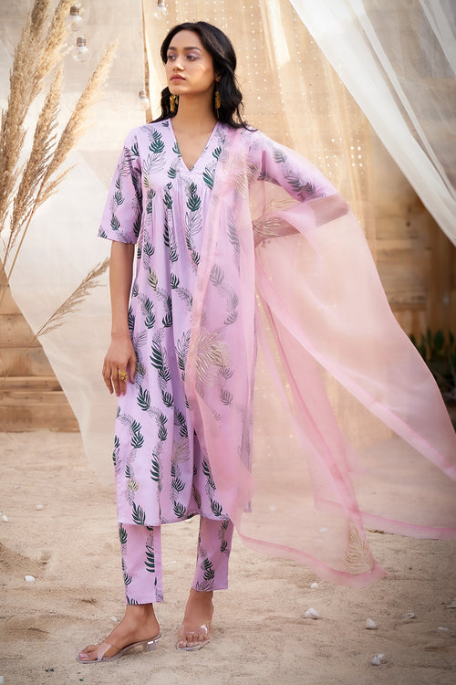 Elegant Pink Leaf-Printed Kurta Set with Dupatta