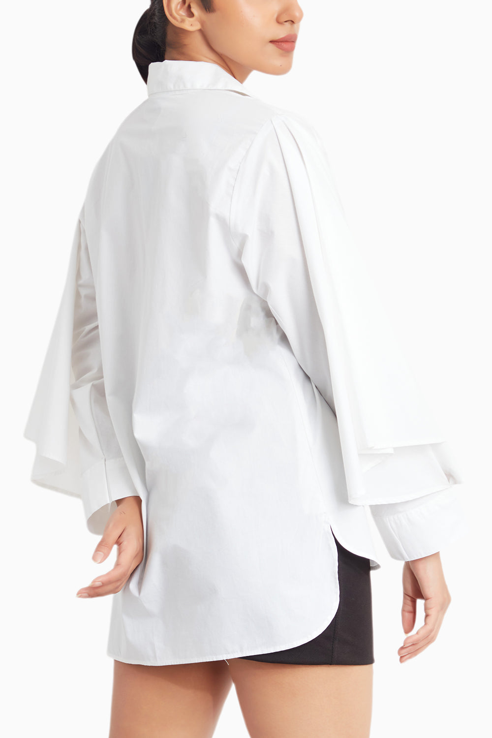 White Shirt With Pockets And Cape Sleeves