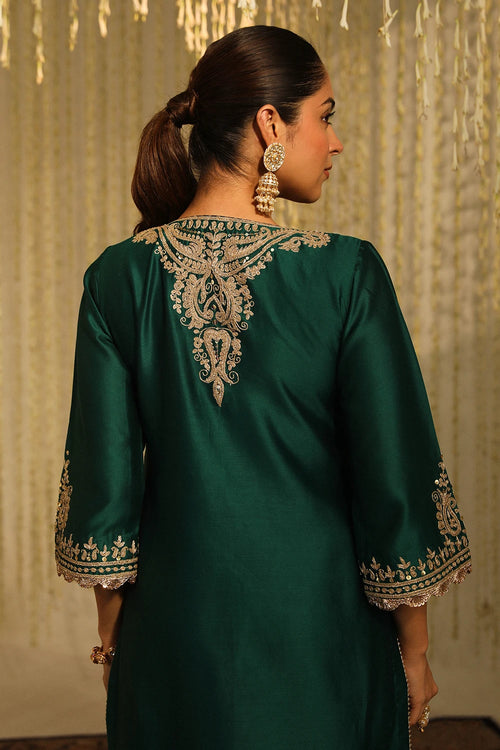Amayra Emerald Green Kurta Set