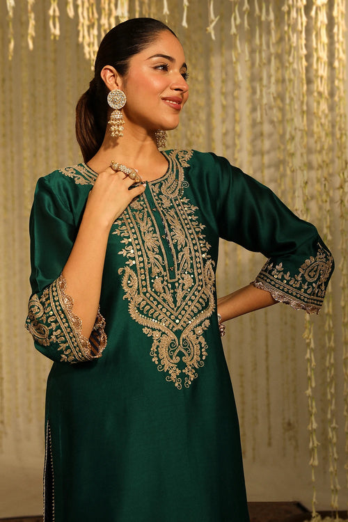 Amayra Emerald Green Kurta Set