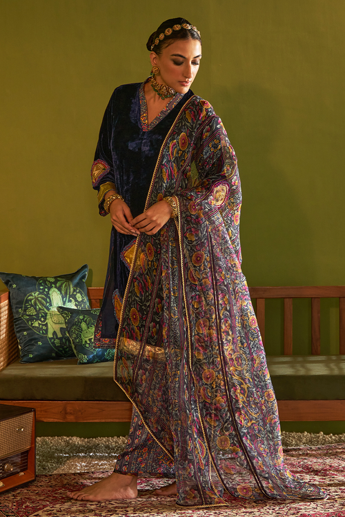 Saru Neel Velvet Kurta Set