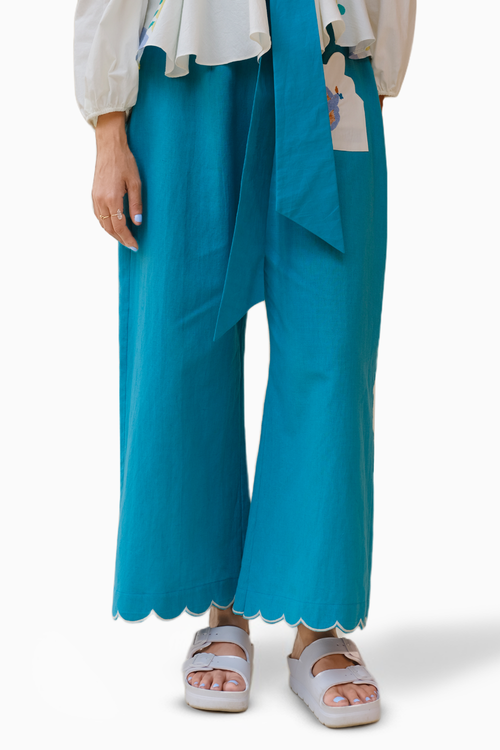 Scalloped Bottom in Teal