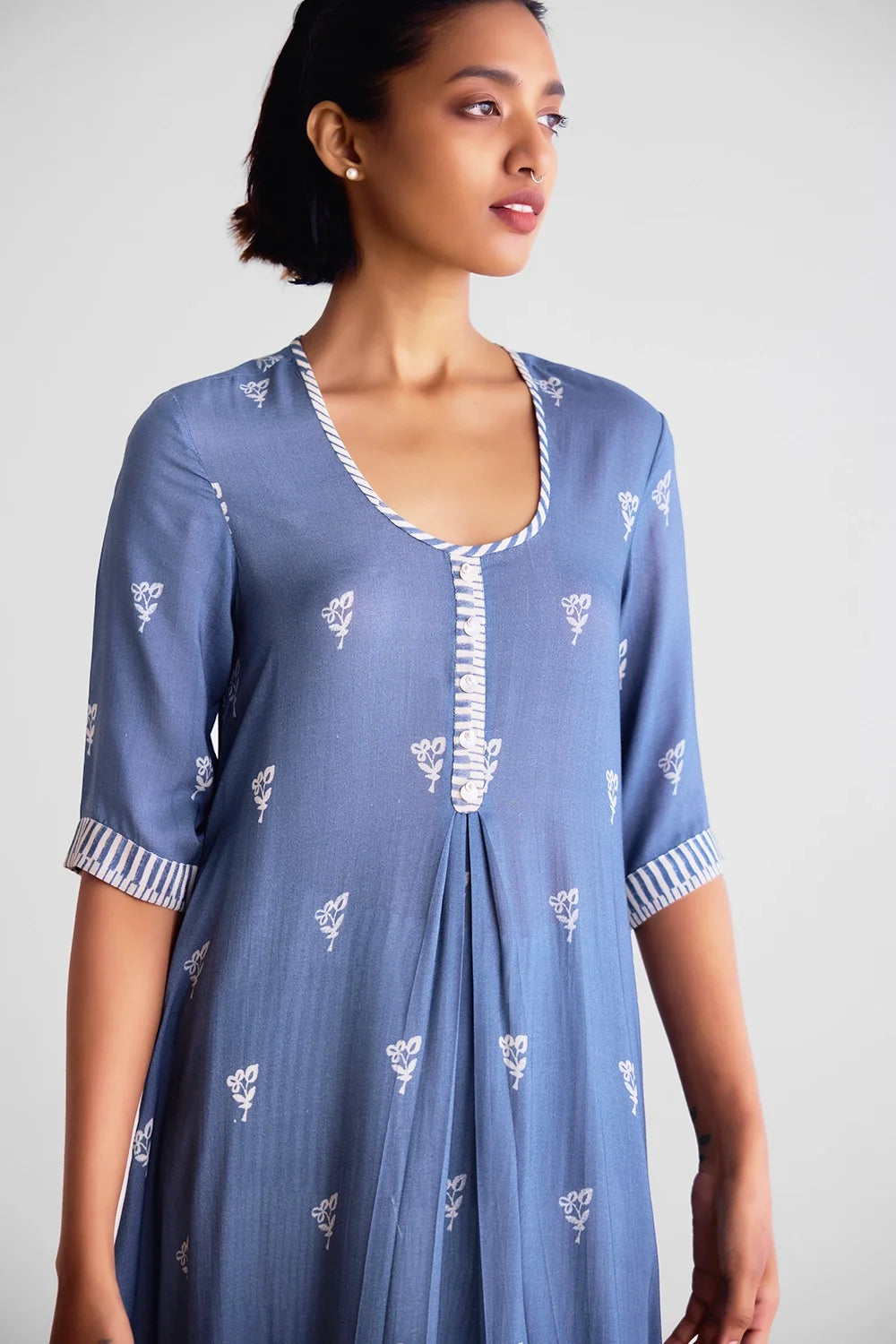 Blue Grey Kurta Set With Scarf