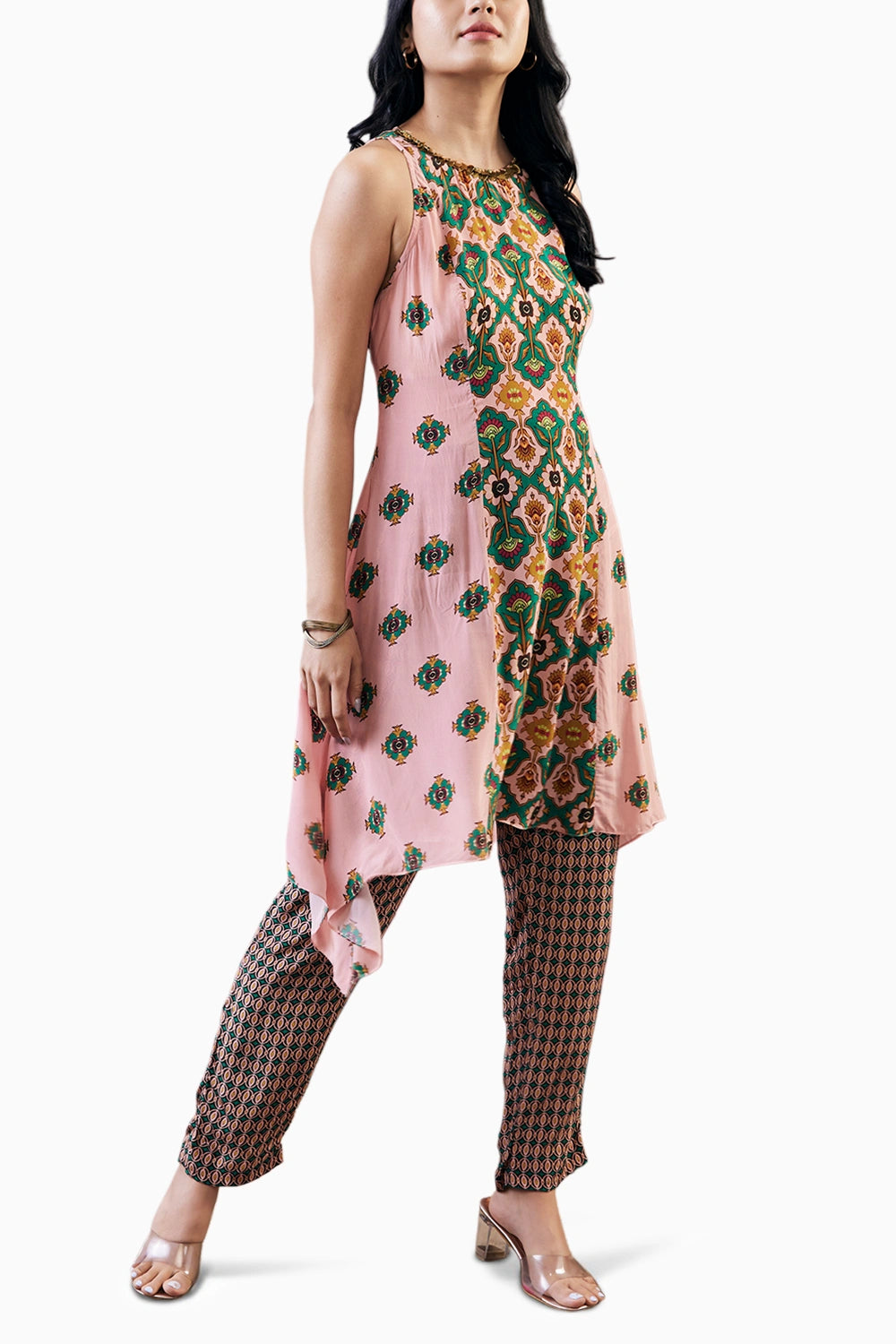 Taahira Printed Asymmetric Kurta Set