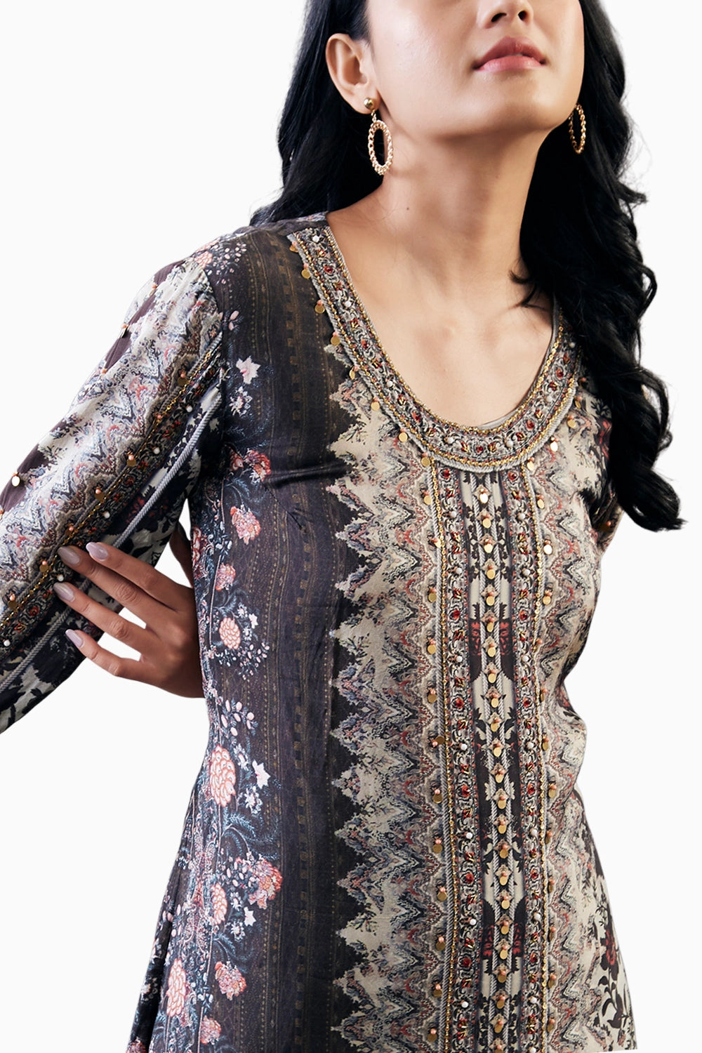 Dilara Embroidered Kurta Set