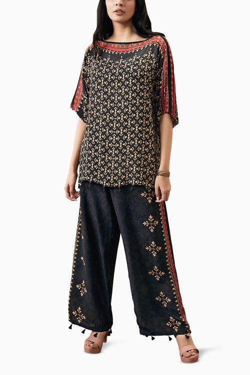 Zahra Embroidered Co-ord Set
