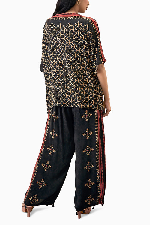 Zahra Embroidered Co-ord Set