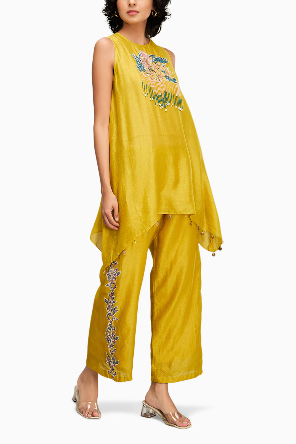 Yellow Zinnia Emebllished Kurta Set