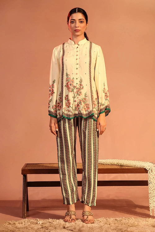 Tamaya Embroidered Kurta Set