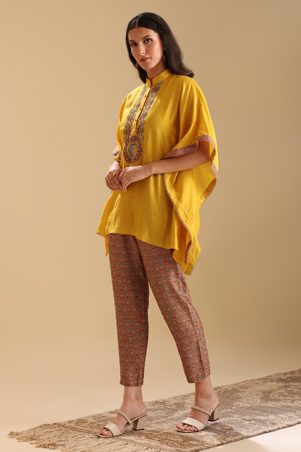 Eraya Embellished Yelow Kaftan Set