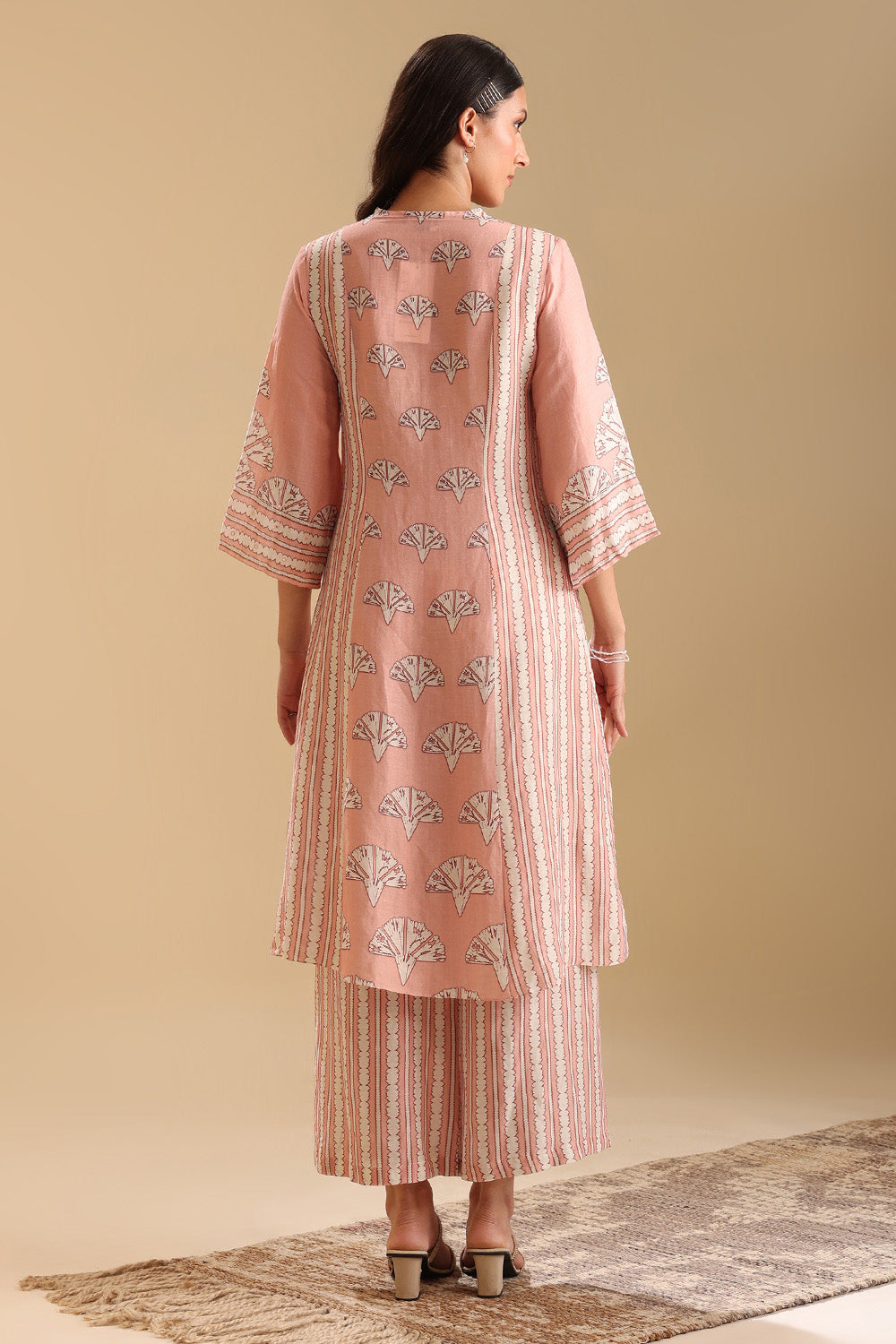 Naqsh Embellished Kurta Set