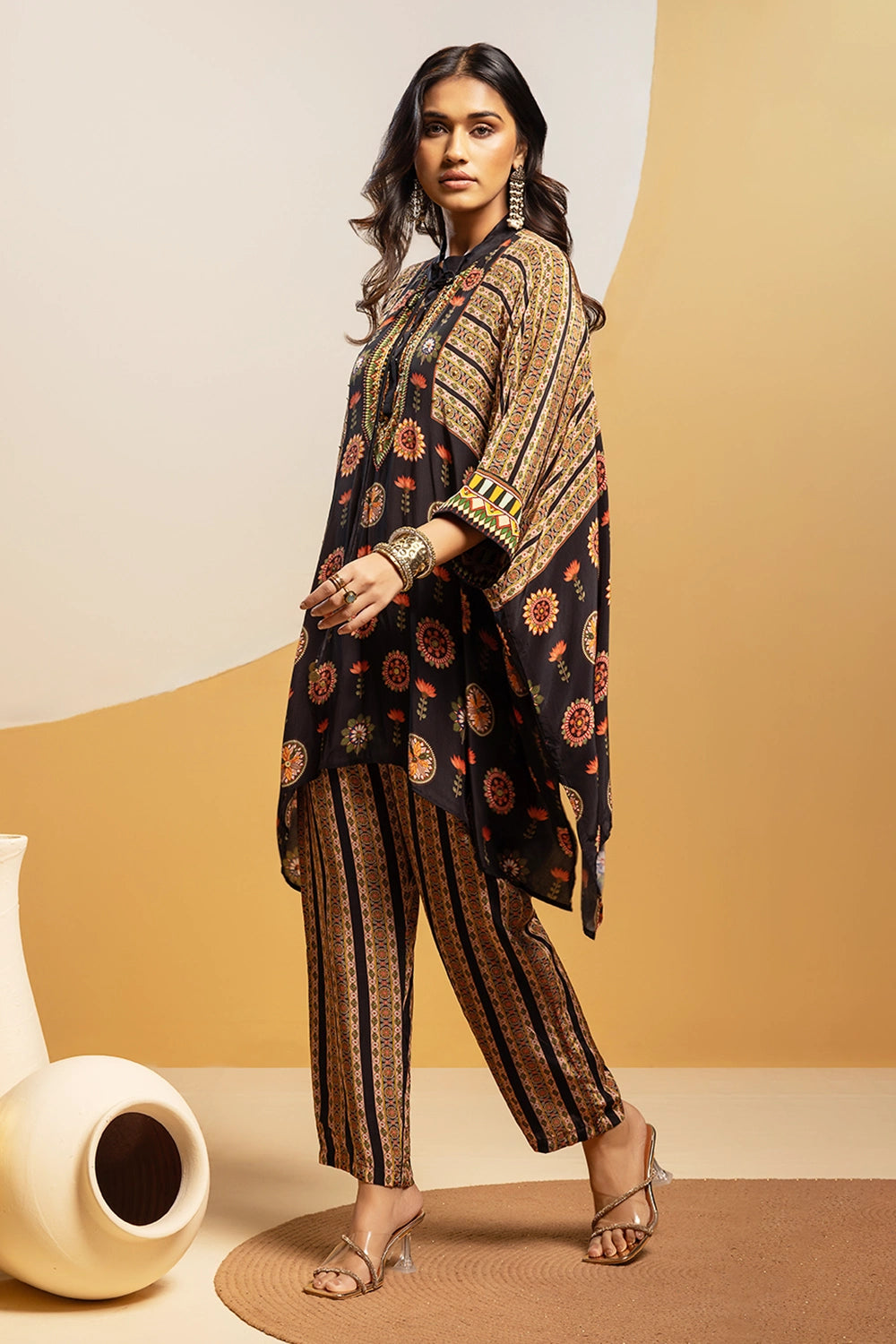Taarani Embellished Kimono Kurta Set