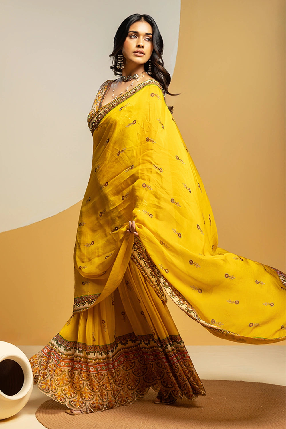 Taarani Embellished Pre-Stitched Saree Set