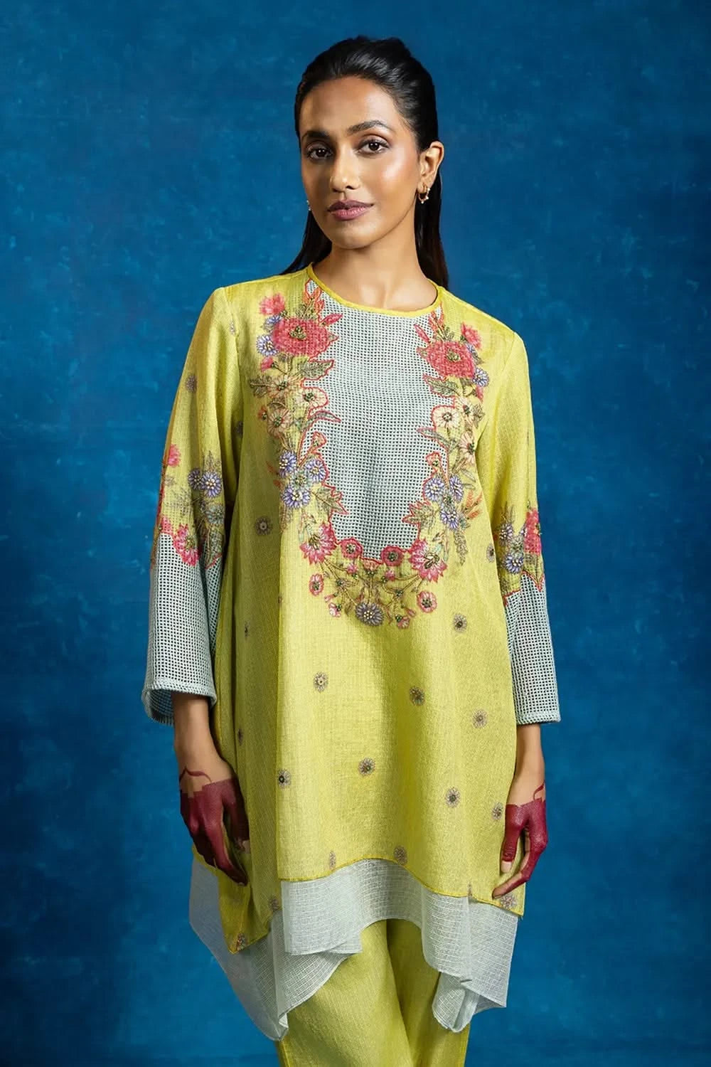 Baghira Appiqued Layered Kurta Set M
