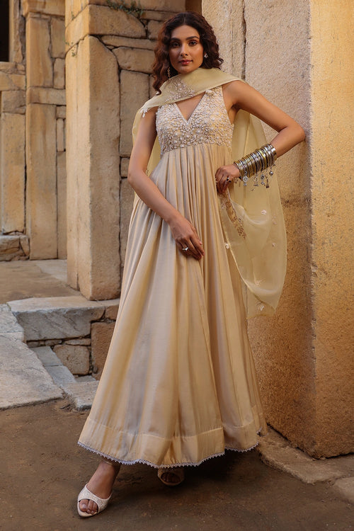 Vaayu Ivory Sleeveless Kalidar Set
