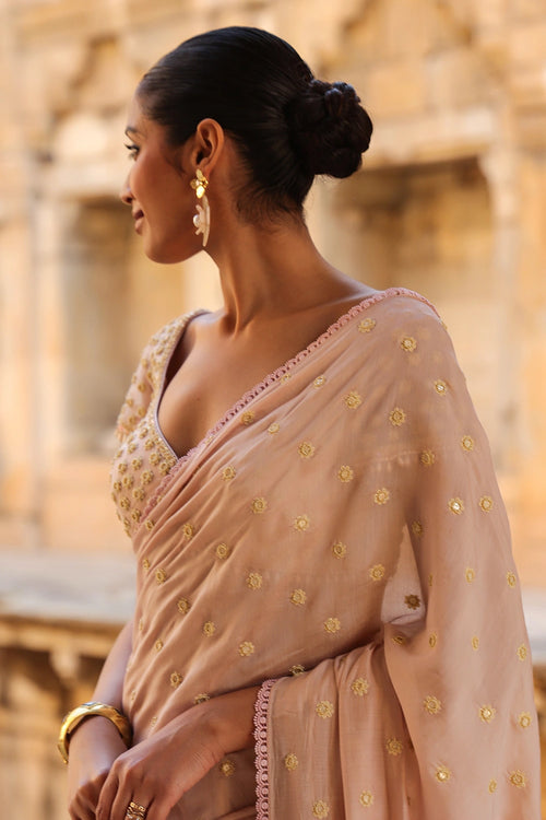 Vaayu Light Pink Heavy Buti Saree Set
