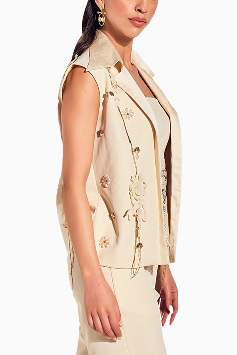 Ivory Pearl Sleeveless Jacket