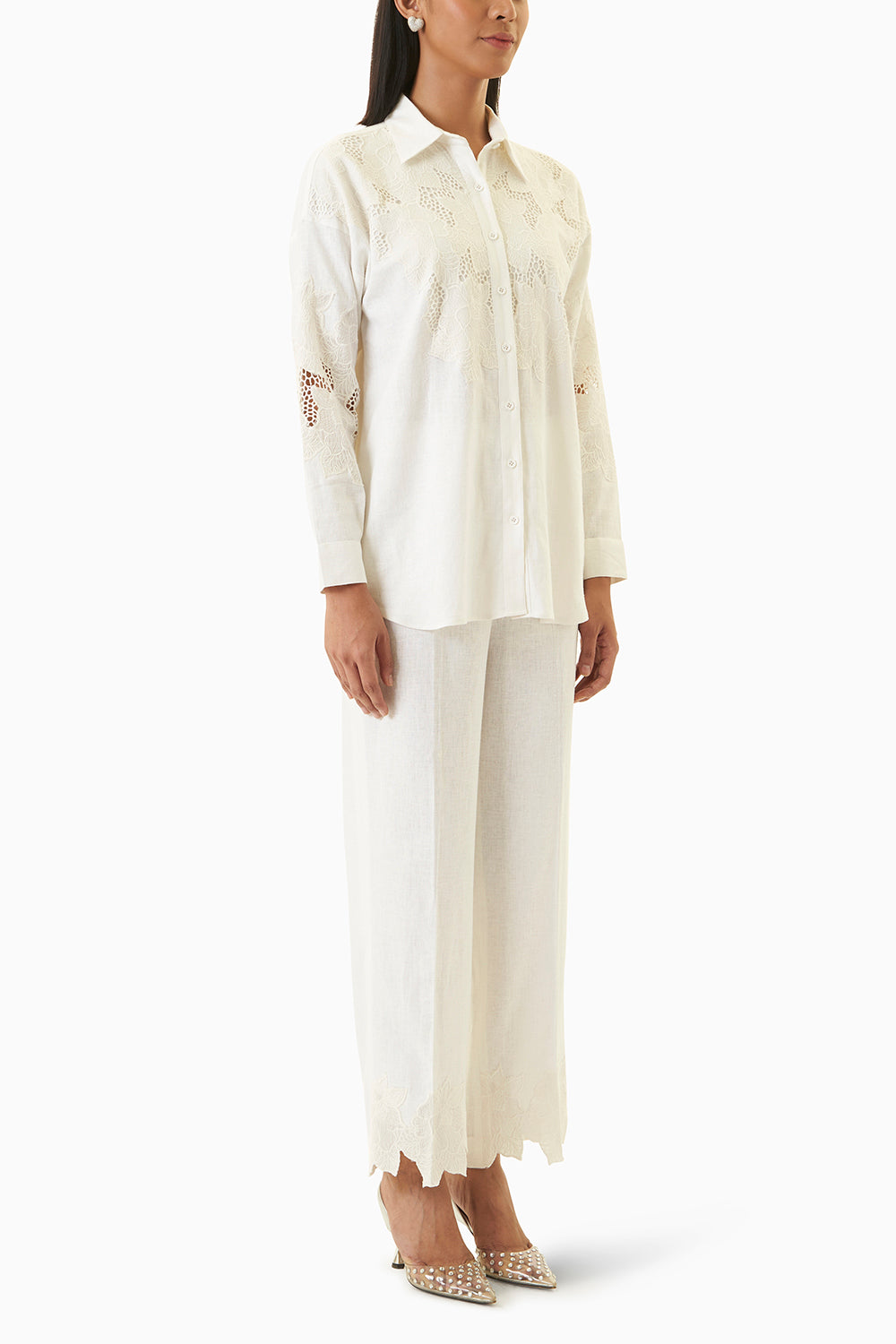 White Blossom Linen Set