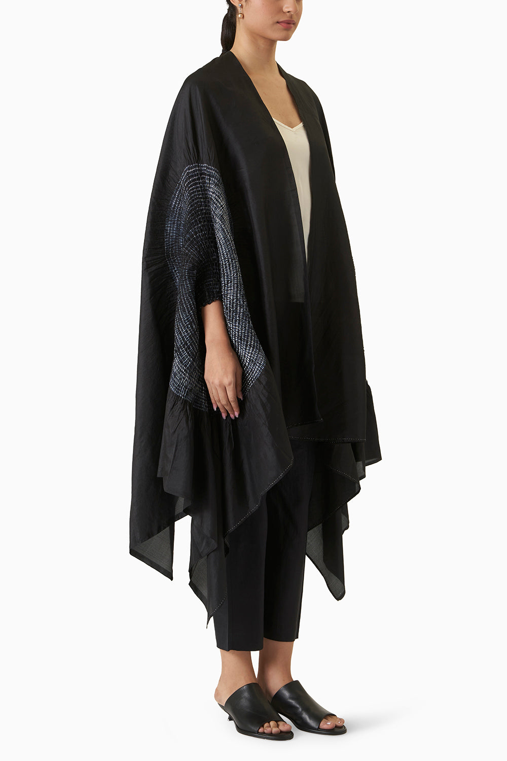 Segment Cape - Black