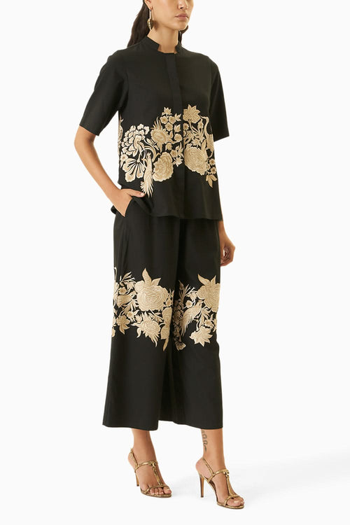 Placement Embroidered Set