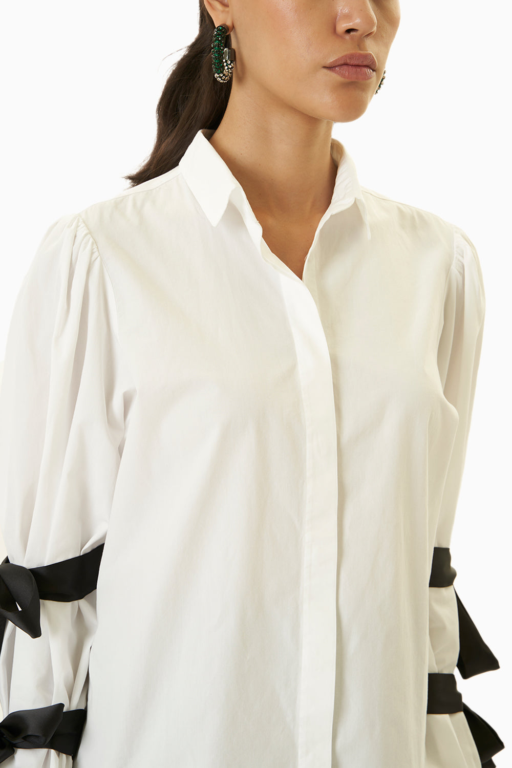 Contrast White Sleeve Tie Shirt