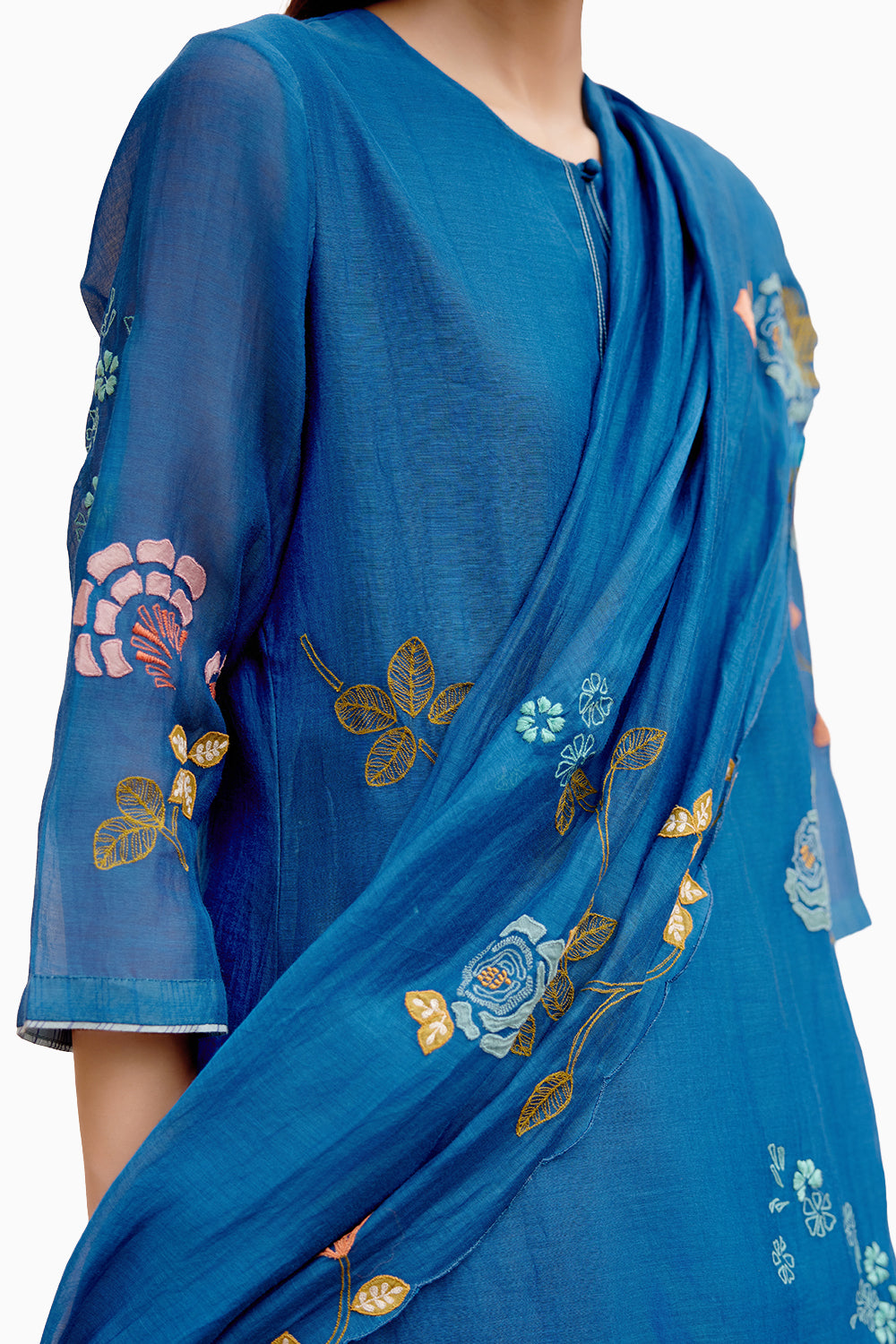 Sapphire Floral Embroidered Kurta set