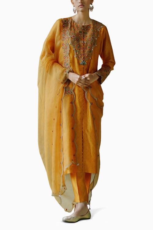 Naveli Kurta Set