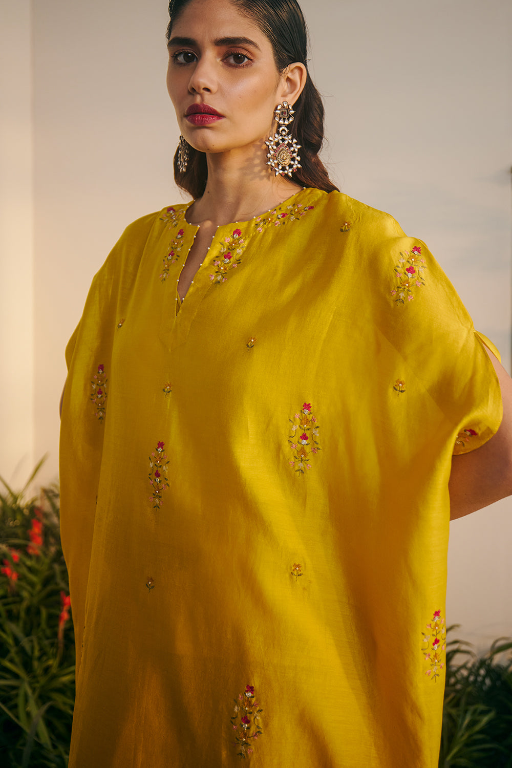 Yahvi Kaftan Set