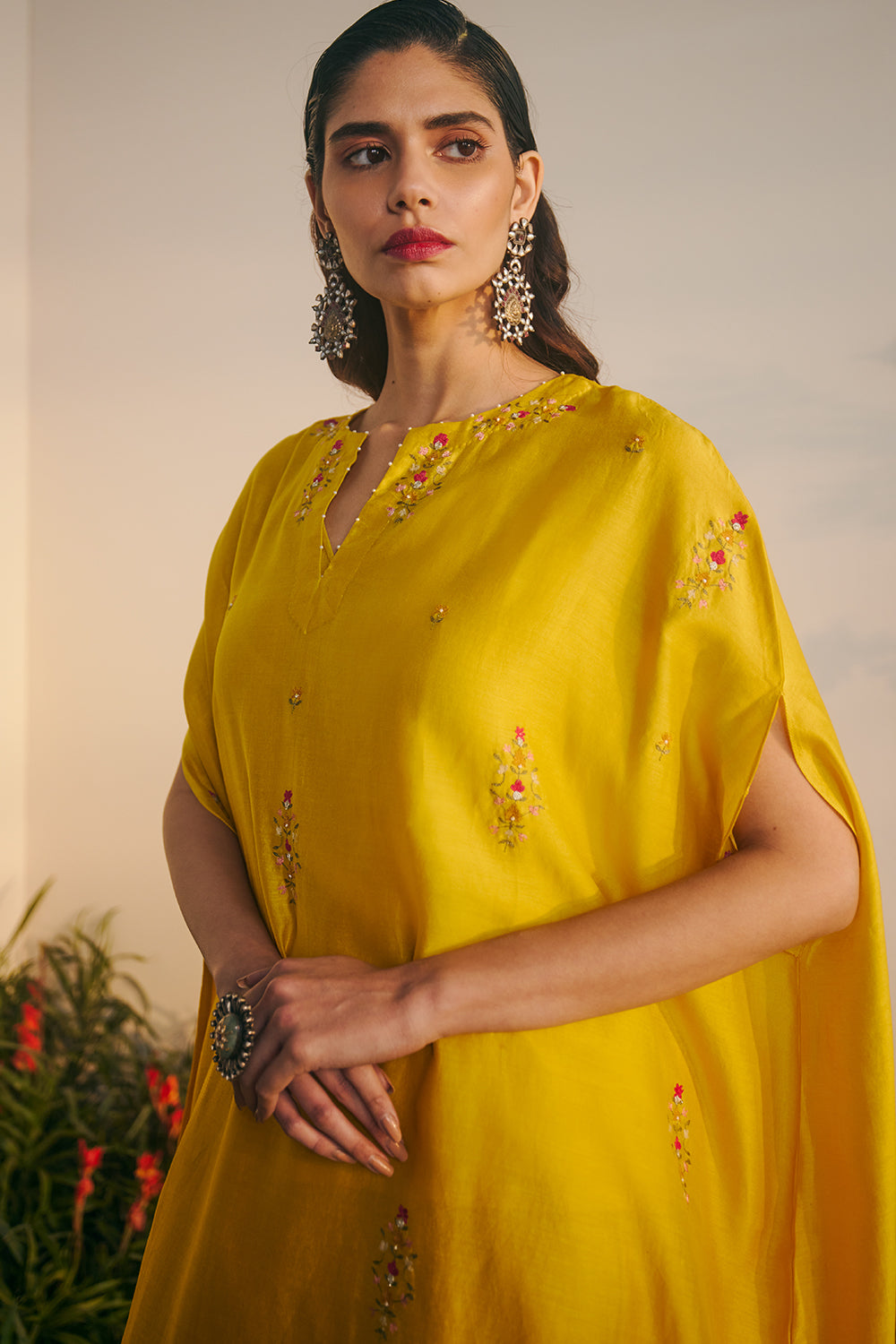 Yahvi Kaftan Set