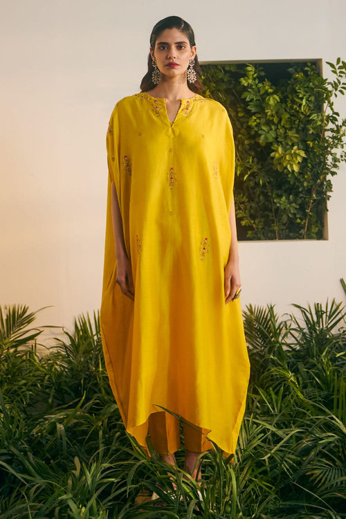 Yahvi Kaftan Set