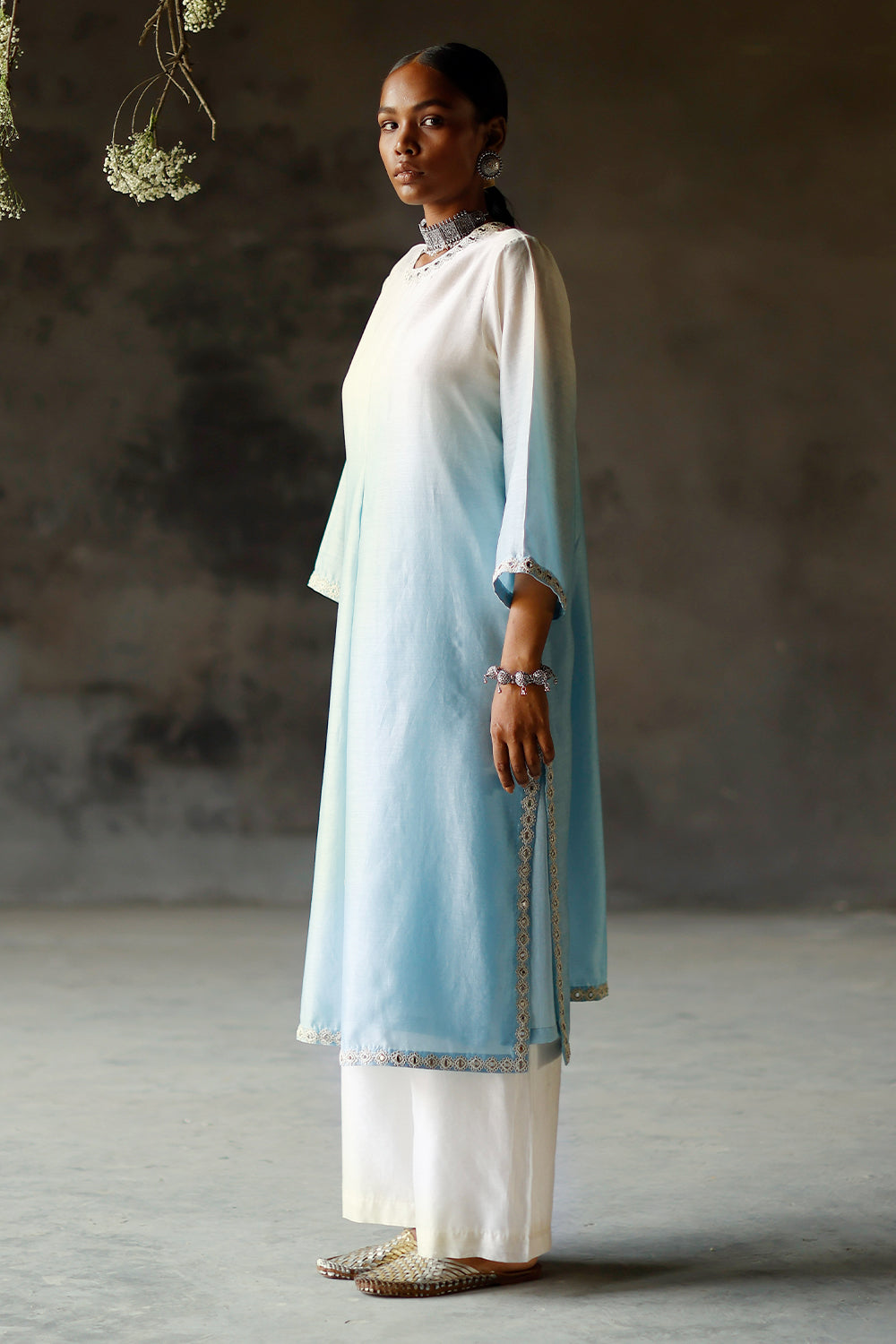 Asmani Angahi Kurta Set