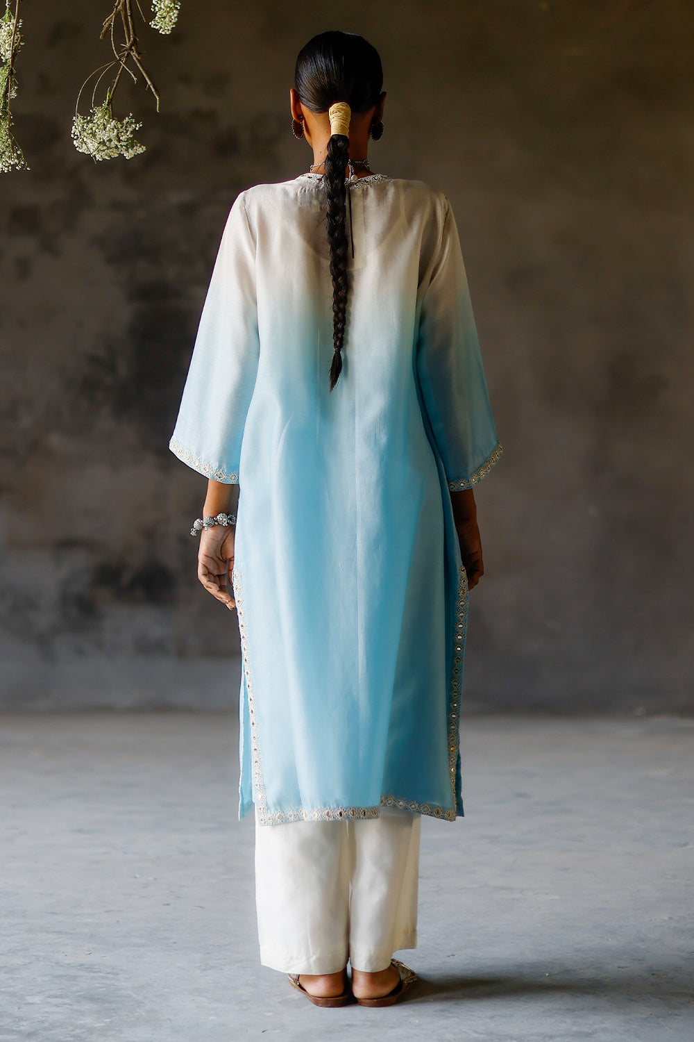 Asmani Angahi Kurta Set