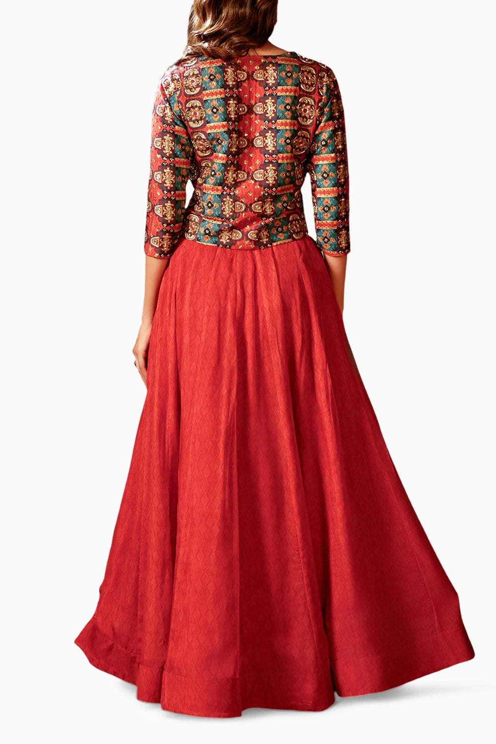 Orani Embroidered Skirt Set