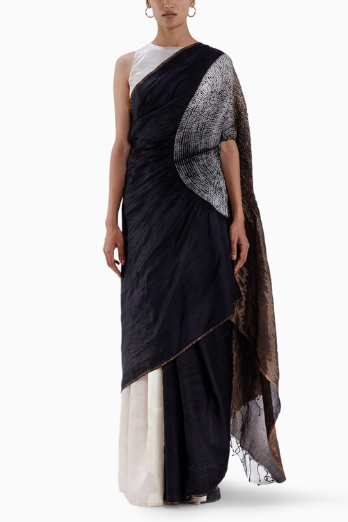 Metallic Black & Ivory Handsfree Saree