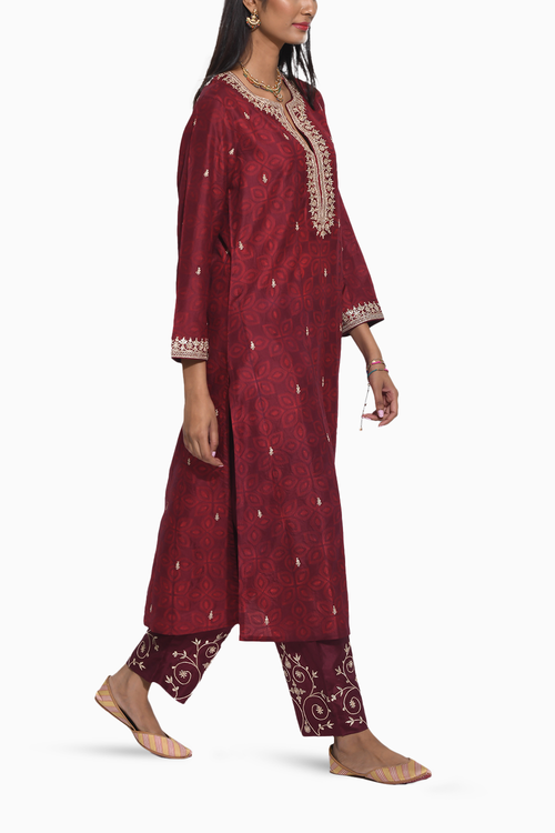 Gulkand Maroon Shibori Embroidered Kurta and Pants