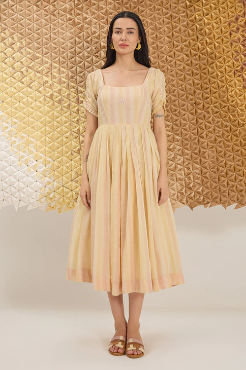 Daisy Breeze Dress