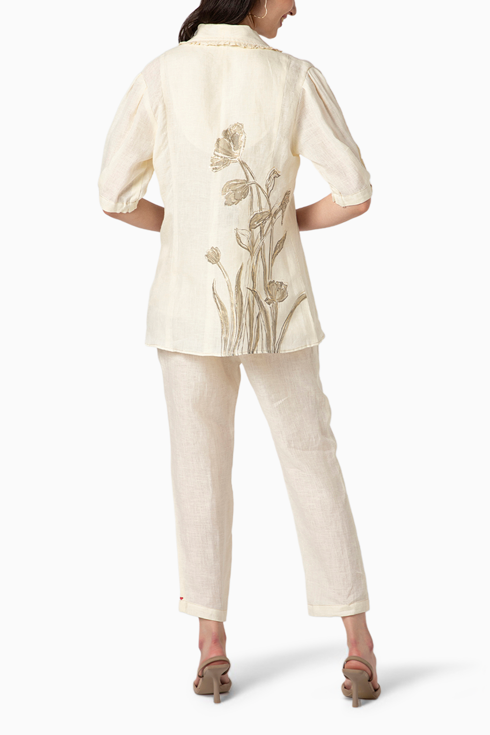 Tulip Pencil Off White Short Blazer with Inner and Pant