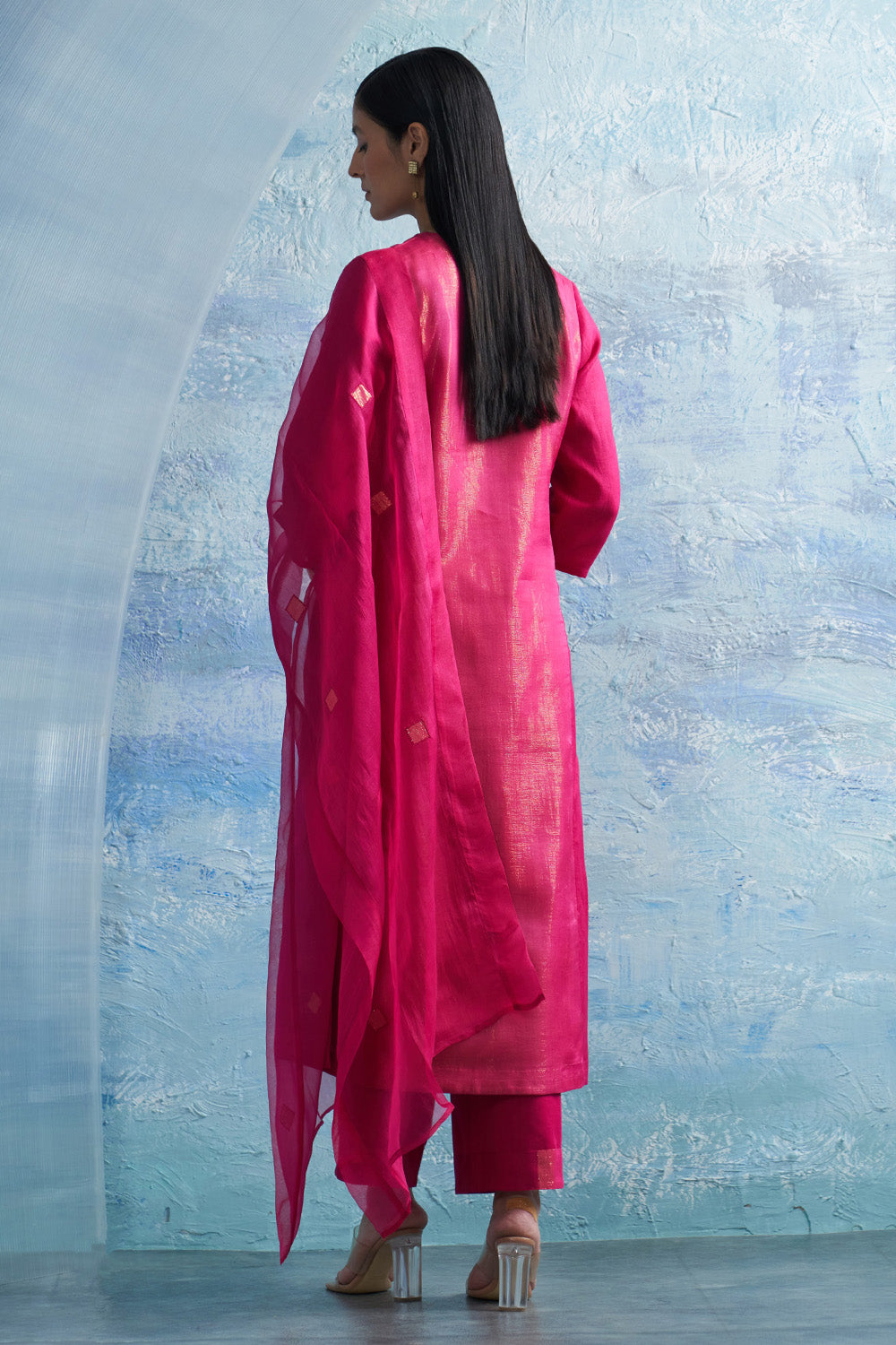 Aura Fuschia Notch-neck Kurta Set