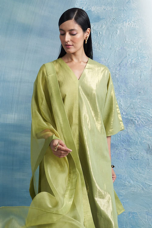 Aura Sheen Green Kurta Set