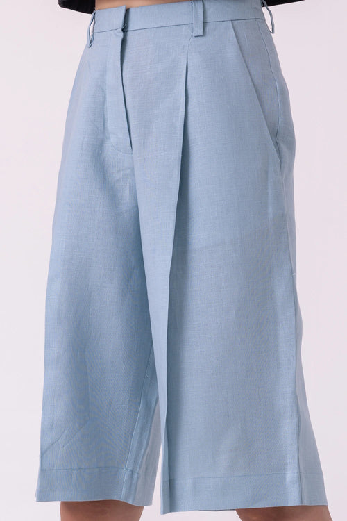 March Blue Linen Pleated Shorts
