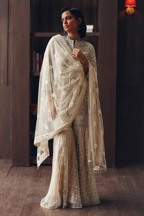 Fasana Asymetrical Triangle Dupatta