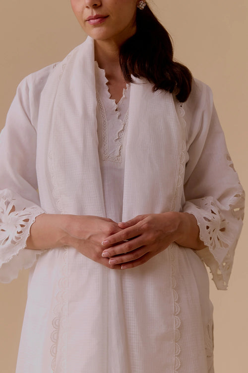 Sahiba Ivory Kurta Set With Dupatta