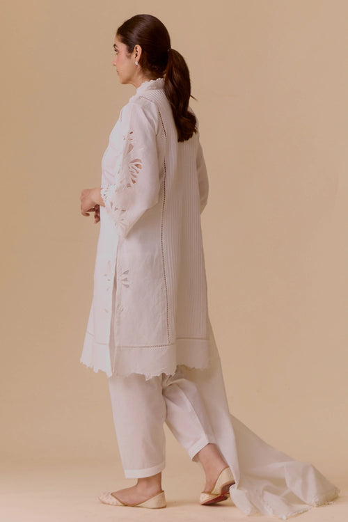 Sahiba Ivory Kurta Set With Dupatta