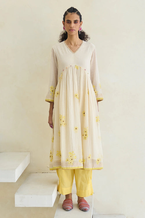 Oyster White Lake Kurta With Zoe Pants And Tru Dupatta