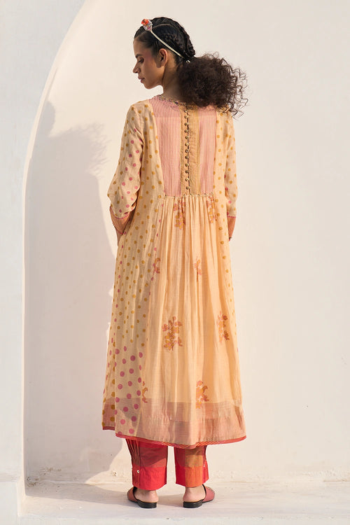 Sunny Peach Mira Kurta With Rio Pants And Rose Dupatta