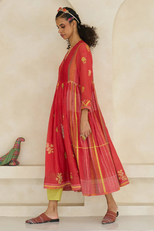 Tropical Coral Kiara Kurta With Wee Pant And Crystal Dupatta