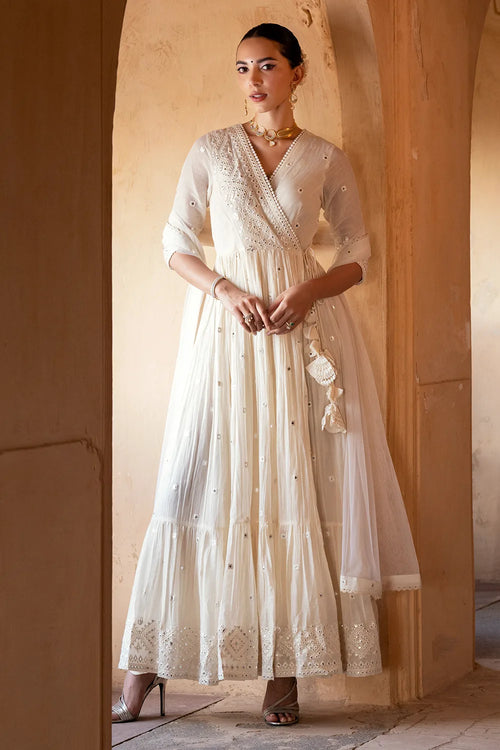 Off White Diamond Angrakha